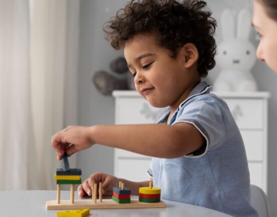 Early-Childhood-Adversity-and-Brain-Development