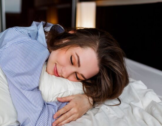 understanding-dreams-freud-jung-and-the-neuroscience-of-rem-sleep